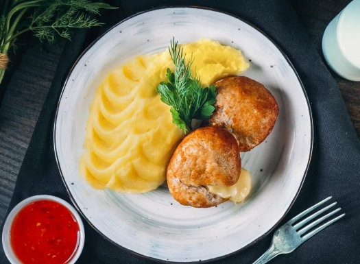 Куриные котлетки с сыром с доставкой, заказать Куриные котлетки с сыром ...